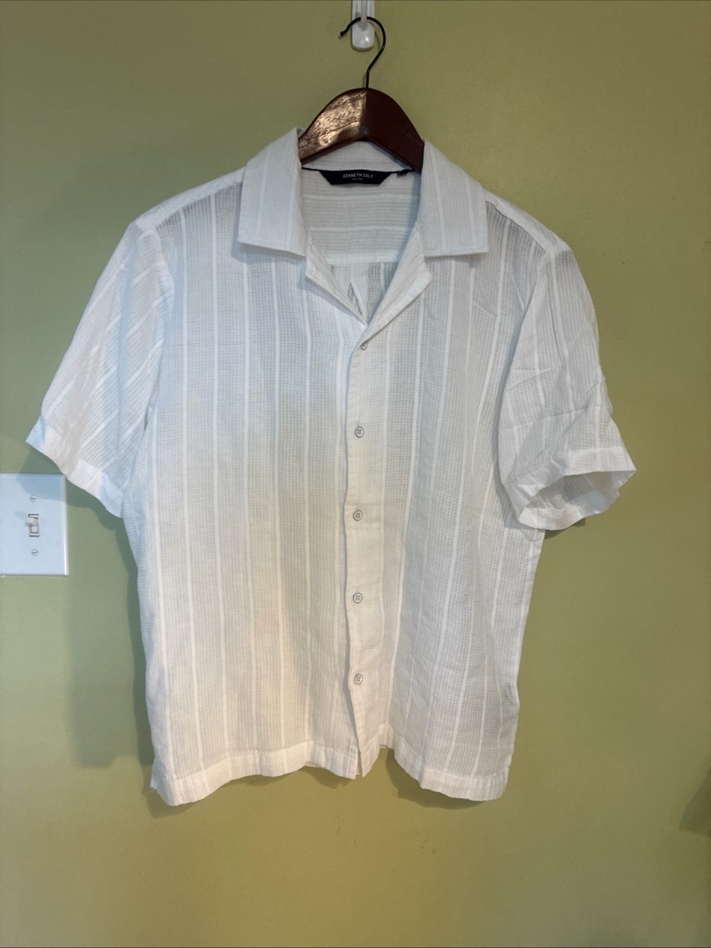 Kenneth Cole White Short-Sleeve Textured Button-Down Shirt